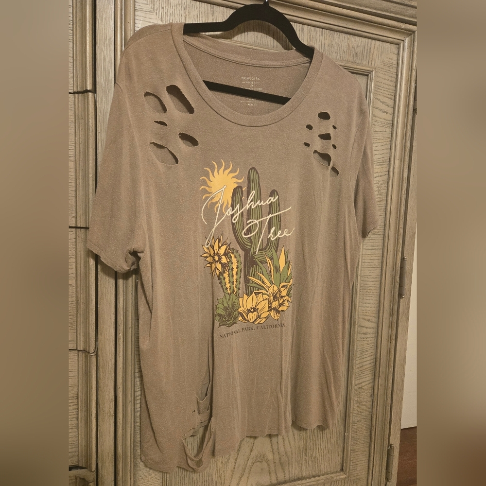 Homegirl Society Graphic Short Sleeve Tee